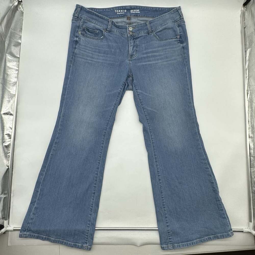 Torrid Low Rise Flare Plus Size 16R Light Wash Blue Vintage Stretch Denim Jeans
